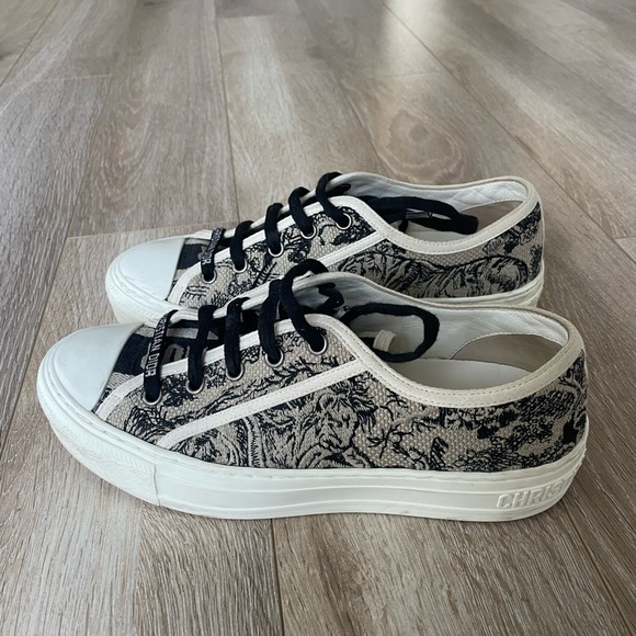 DIOR Walk’n’Dior Sneaker - Picture 2 of 5